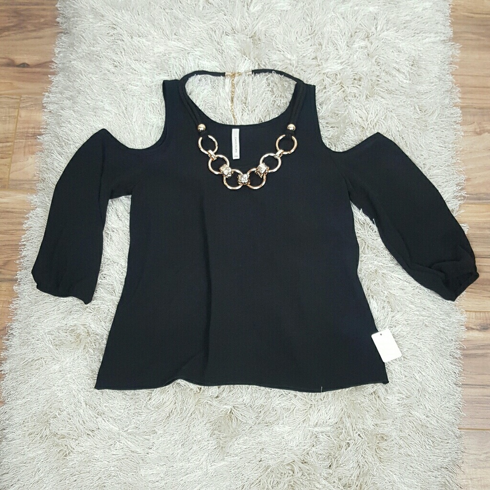 Women's Black Cold Shoulder Top Size Small